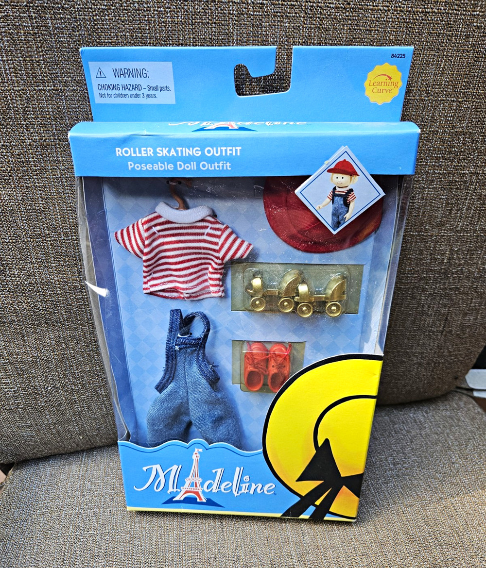 Learning Curve - Madeline Poseable Doll Outfit Roller Skates Hat Shoes 84225
